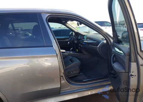 2018 BMW X5 Sdrive35I z USA, uszkodzony, nr VIN 5UXKR2C52J0X08221